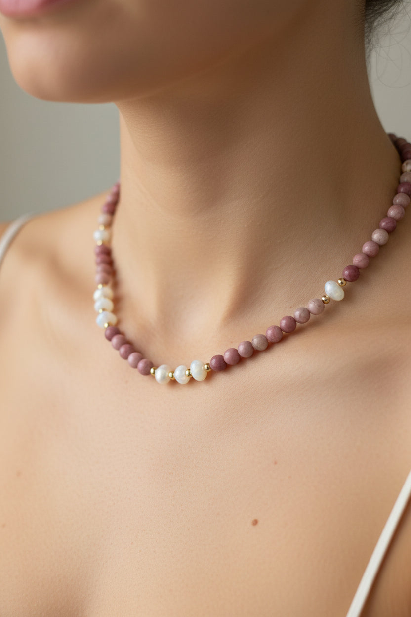 Collar “Florecer en Rosa”