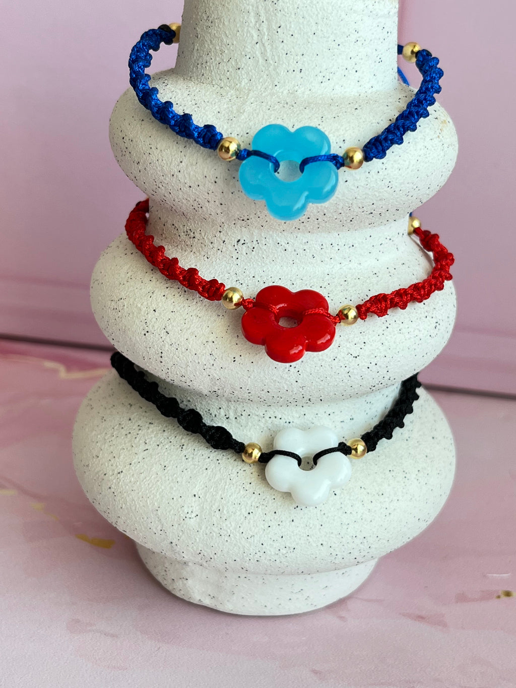 Set pulseras macramé " TRIO floral"