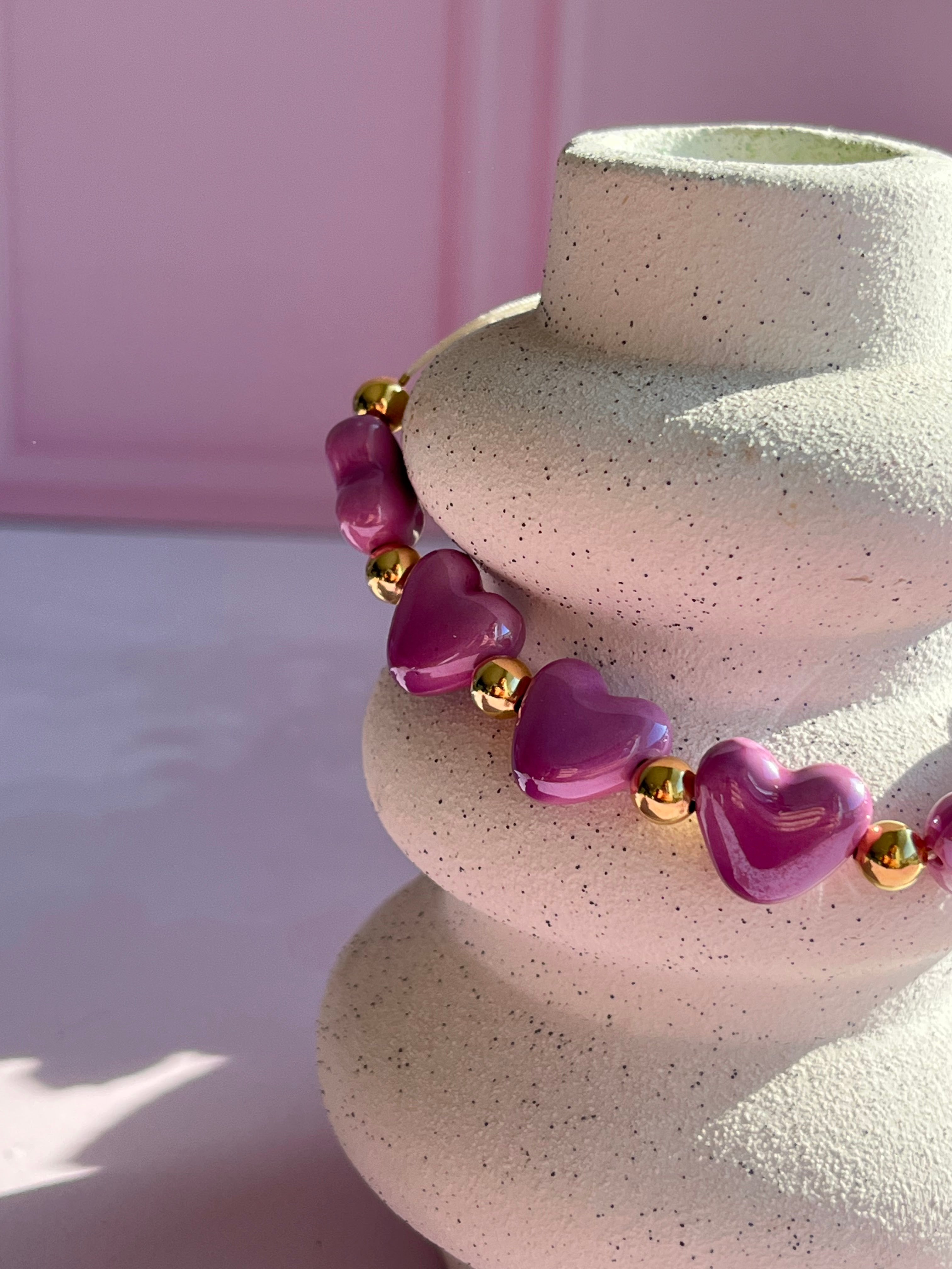 “Pulsera Corazón Lila – Amor que Florece”